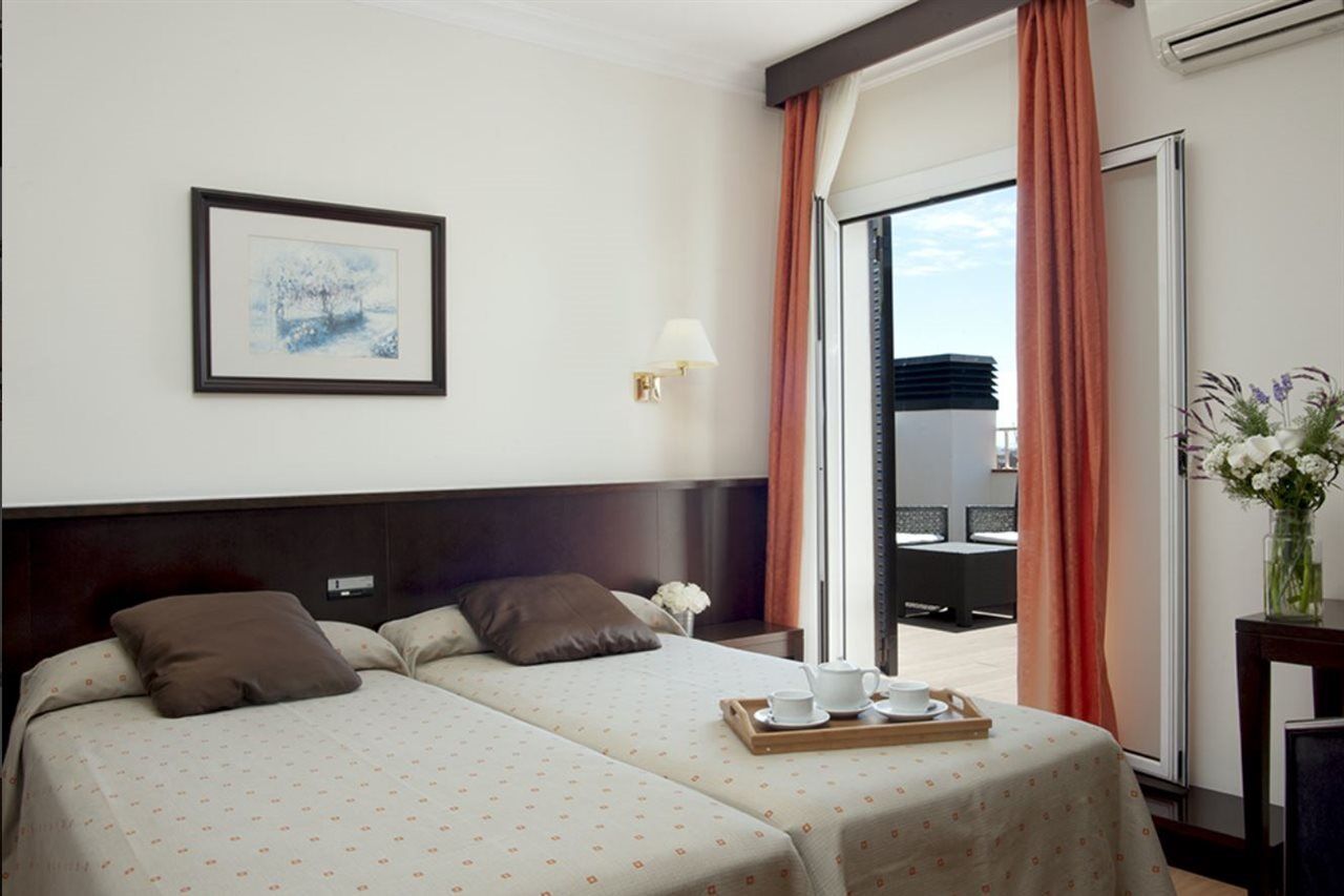 Gaudi Hotel Barcelona Exteriör bild